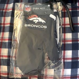 Oven mitt and pot holder